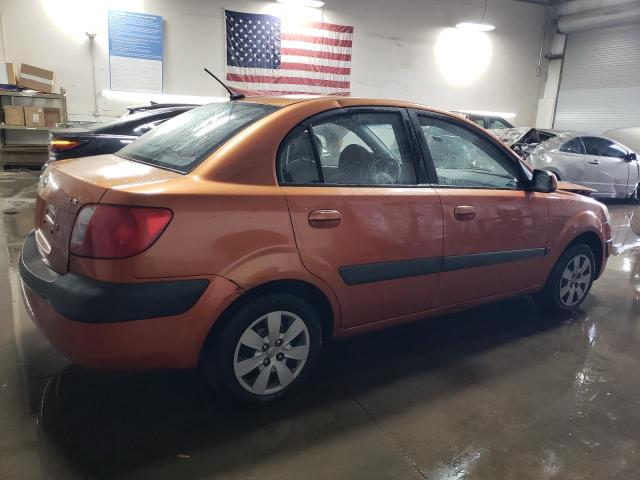 KNADE223896531279 - 2009 KIA RIO BASE ORANGE photo 3