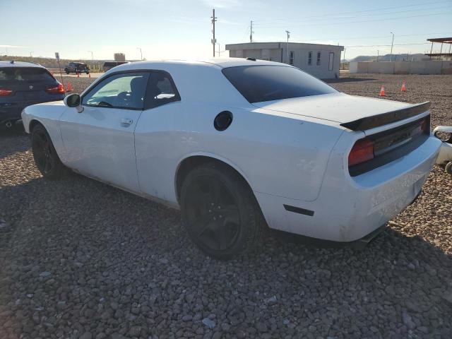 2C3CDYAG7CH194106 - 2012 DODGE CHALLENGER SXT WHITE photo 2