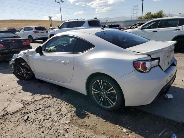 JF1ZNAA12D2706098 - 2013 TOYOTA SCION FR-S WHITE photo 2