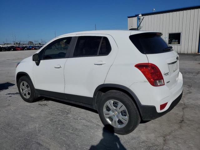 KL7CJKSB2JB549061 - 2018 CHEVROLET TRAX LS WHITE photo 2