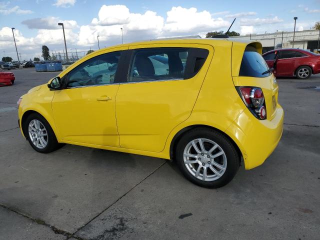 1G1JC6SG8G4103011 - 2016 CHEVROLET SONIC LT YELLOW photo 2