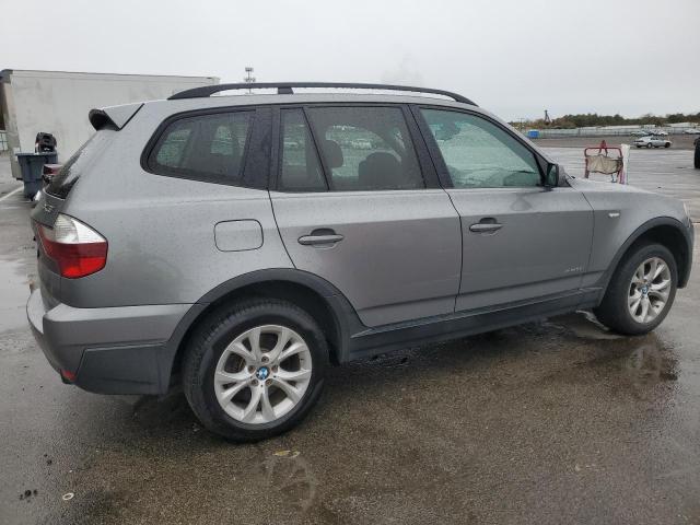 WBXPC93439WJ28464 - 2009 BMW X3 XDRIVE30I SILVER photo 3