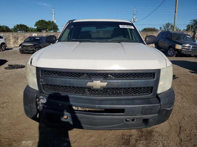 1GCEC19C99Z255920 - 2009 CHEVROLET SILVERADO C1500 WHITE photo 5