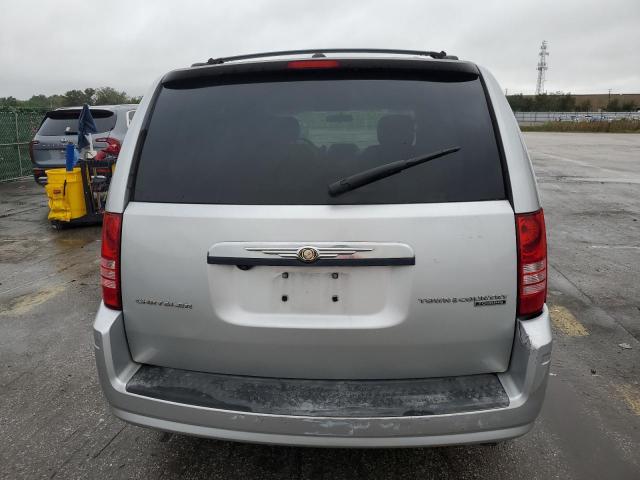 2A8HR54109R530196 - 2009 CHRYSLER TOWN & COU TOURING SILVER photo 6
