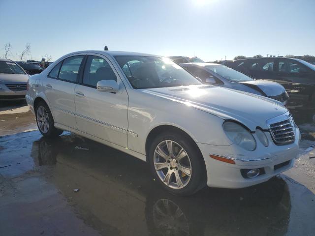 WDBUF87X59B421648 - 2009 MERCEDES-BENZ E 350 4MATIC WHITE photo 4