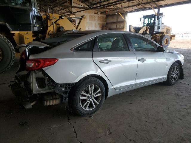 5NPE24AF6HH559903 - 2017 HYUNDAI SONATA SE SILVER photo 3