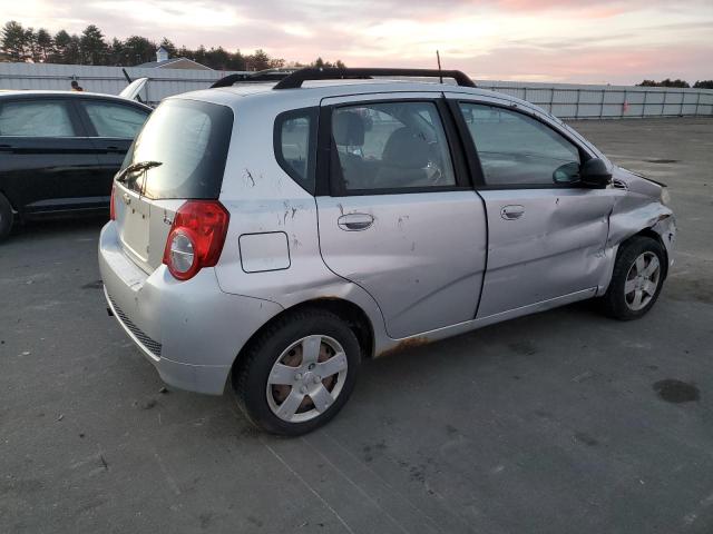 KL1TD66E49B626019 - 2009 CHEVROLET AVEO LS SILVER photo 3