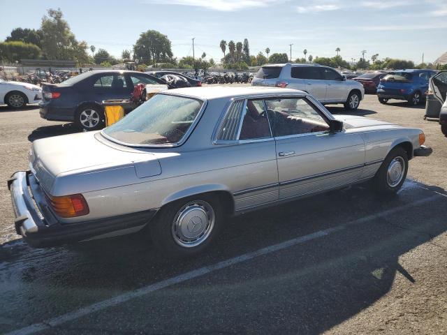 10702412019014 - 1977 MERCEDES-BENZ 400-CLASS SILVER photo 3