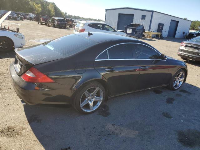 WDDDJ72X88A123753 - 2008 MERCEDES-BENZ CLS 550 BLACK photo 3