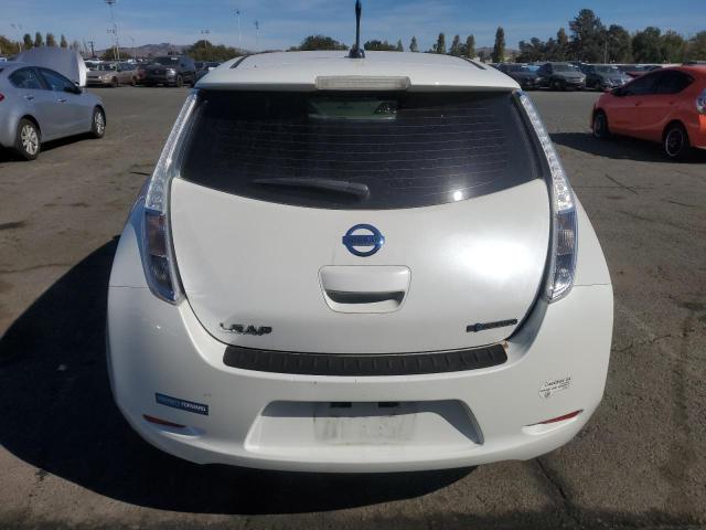 1N4AZ0CP8DC407609 - 2013 NISSAN LEAF S WHITE photo 6