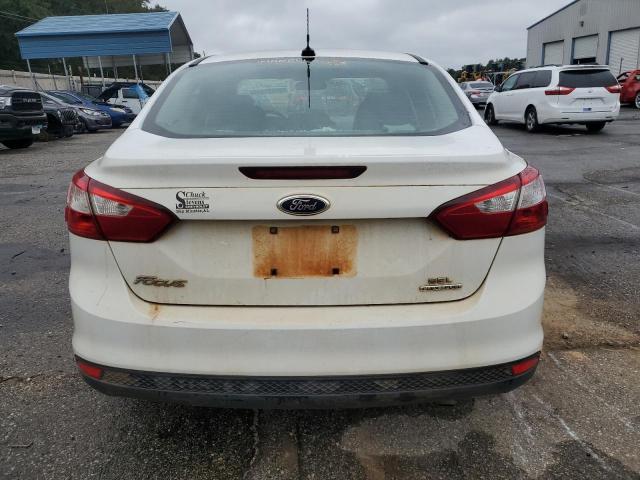 1FAHP3H26CL457653 - 2012 FORD FOCUS SEL WHITE photo 6