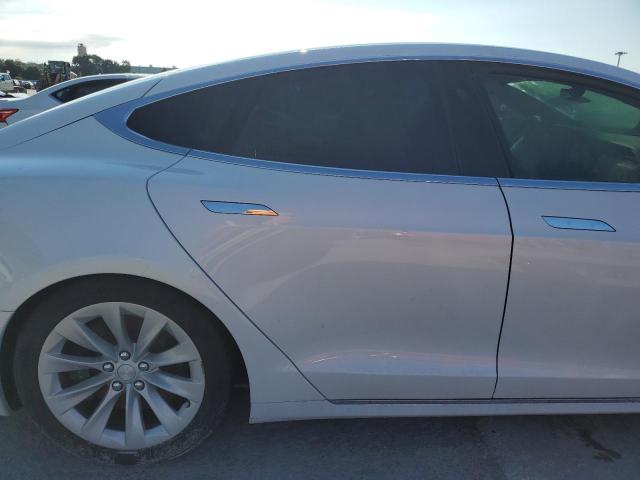 5YJSA1E26JF258371 - 2018 TESLA MODEL S WHITE photo 10