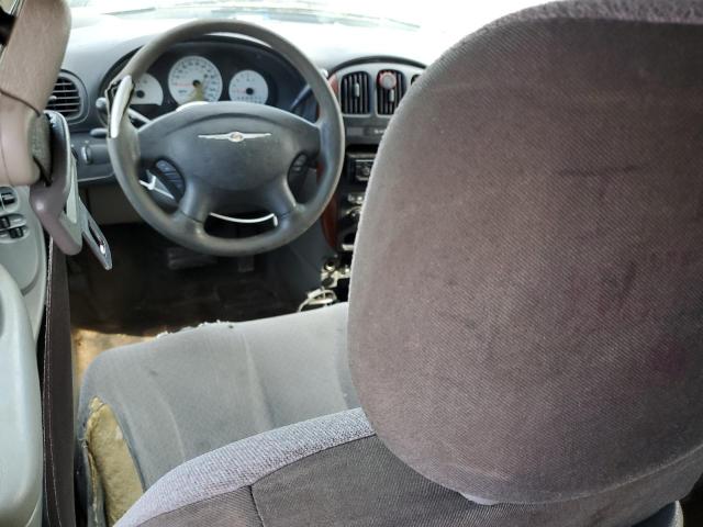 1C4GP45R75B441208 - 2005 CHRYSLER TOWN & COU ნაცრისფერი ფოტო 8