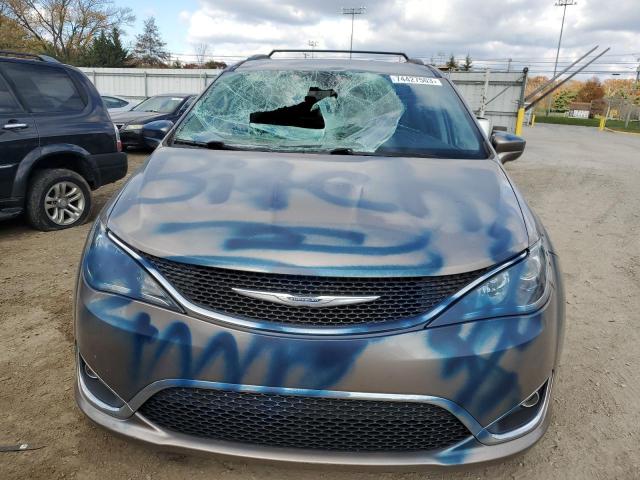 2C4RC1EGXJR187071 - 2018 CHRYSLER PACIFICA TOURING L PLUS GOLD photo 5