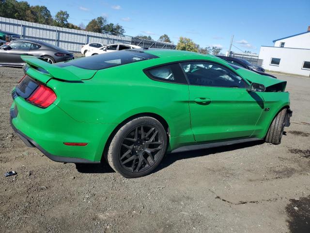 1FA6P8CF1K5101581 - 2019 FORD MUSTANG GT GREEN photo 3