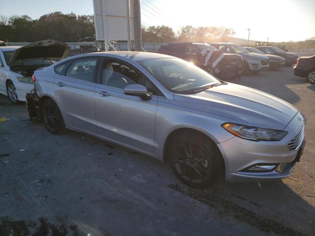 3FA6P0HD9JR267450 - 2018 FORD FUSION SE SILVER photo 4