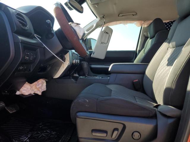 5TFRM5F17JX126471 - 2018 TOYOTA TUNDRA DOUBLE CAB SR/SR5 ORANGE photo 7