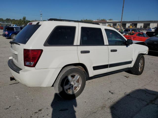 1J4GS48K16C132644 - 2006 JEEP GRAND CHER LAREDO WHITE photo 3