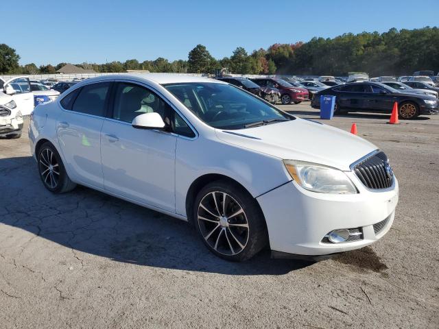 1G4PR5SK8H4121973 - 2017 BUICK VERANO SPORT TOURING WHITE photo 4