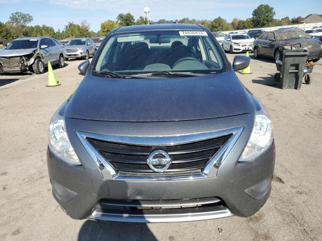 3N1CN7AP9HL832201 - 2017 NISSAN VERSA S GRAY photo 5