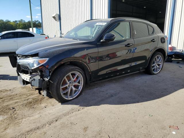 ZASFAKPN6J7B80427 - 2018 ALFA ROMEO STELVIO SPORT Schwarz Foto 1