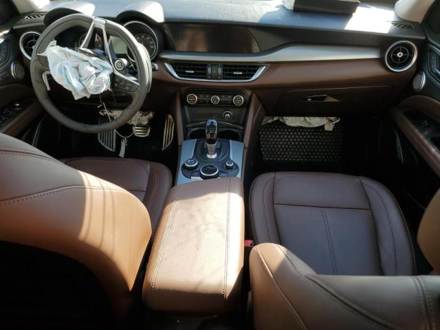 ZASFAKPN6J7B80427 - 2018 ALFA ROMEO STELVIO SPORT Schwarz Foto 8