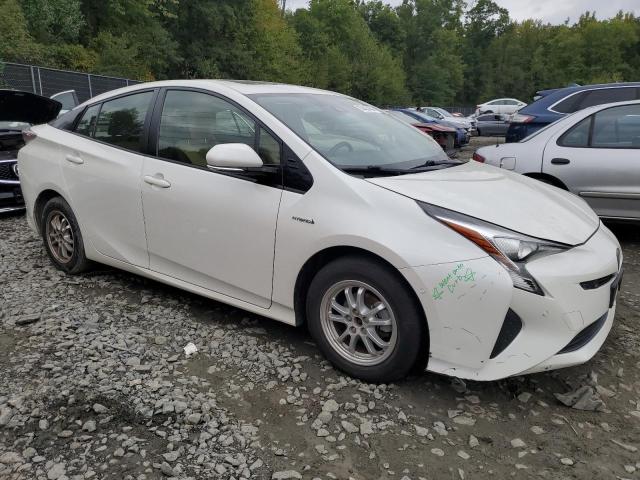 JTDKARFU6H3045667 - 2017 TOYOTA PRIUS WHITE photo 4