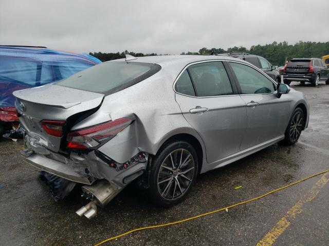 4T1G11AK4PU768323 - 2023 TOYOTA CAMRY SE NIGHT SHADE SILVER photo 3