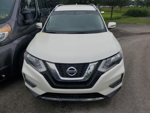 JN8AT2MT6HW392734 - 2017 NISSAN ROGUE S WHITE photo 5