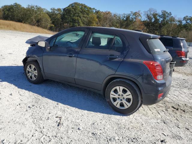 3GNCJKSB0JL359722 - 2018 CHEVROLET TRAX LS BLUE photo 2