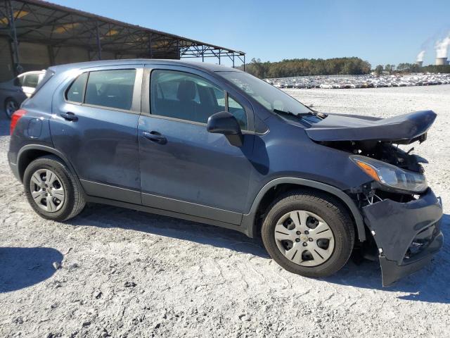 3GNCJKSB0JL359722 - 2018 CHEVROLET TRAX LS BLUE photo 4