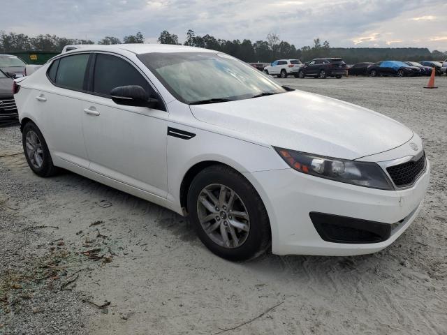 KNAGM4A78B5140001 - 2011 KIA OPTIMA LX WHITE photo 4