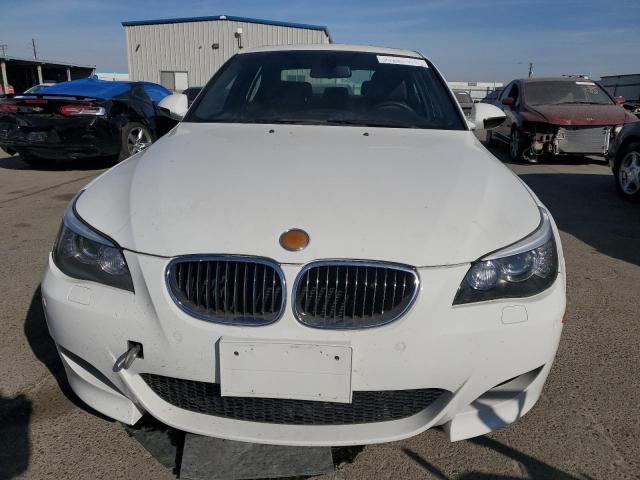 WBSNB9C51AC043234 - 2010 BMW M5 WHITE photo 5