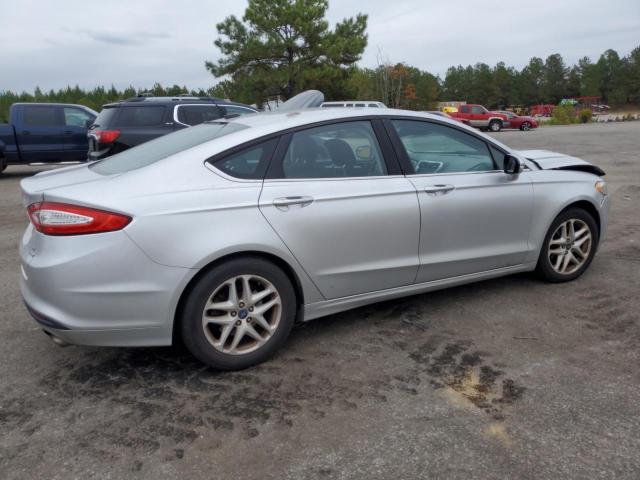 3FA6P0HD2ER135815 - 2014 FORD FUSION SE SILVER photo 3