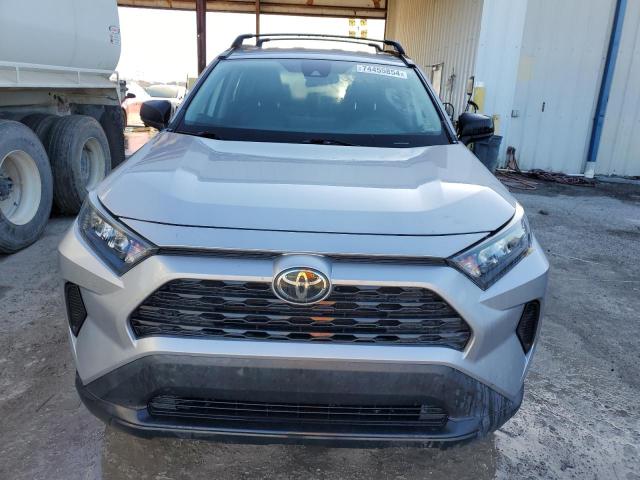 2T3H1RFV7KW057544 - 2019 TOYOTA RAV4 LE SILVER photo 5