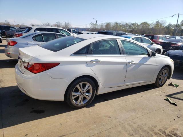 5NPEC4AC9BH135237 - 2011 HYUNDAI SONATA SE WHITE photo 3