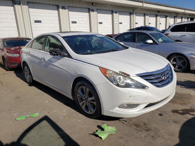 5NPEC4AC9BH135237 - 2011 HYUNDAI SONATA SE WHITE photo 4