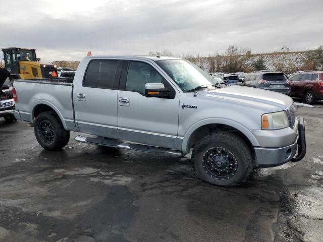 5LTPW18517FJ02883 - 2007 LINCOLN MARK LT SILVER photo 4