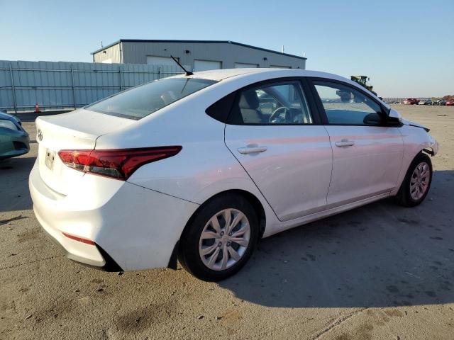 3KPC24A64LE113740 - 2020 HYUNDAI ACCENT SE WHITE photo 3