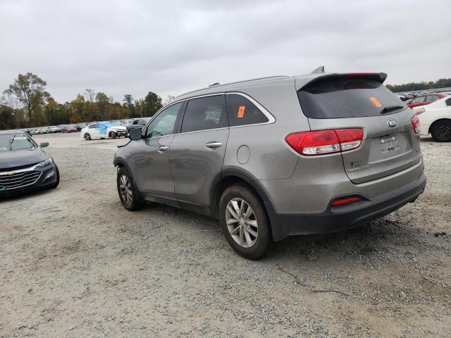 5XYPG4A31JG430710 - 2018 KIA SORENTO LX GRAY photo 2