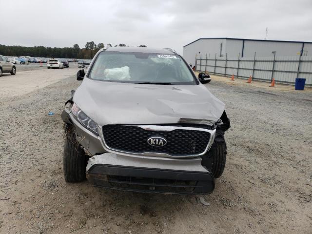 5XYPG4A31JG430710 - 2018 KIA SORENTO LX GRAY photo 5