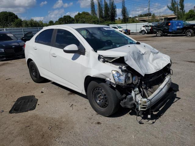 1G1JA5SH2E4159760 - 2014 CHEVROLET SONIC LS WHITE photo 4