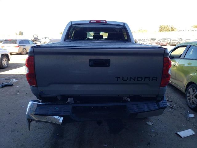 5TFDW5F1XGX525470 - 2016 TOYOTA TUNDRA CREWMAX SR5 SILVER photo 6