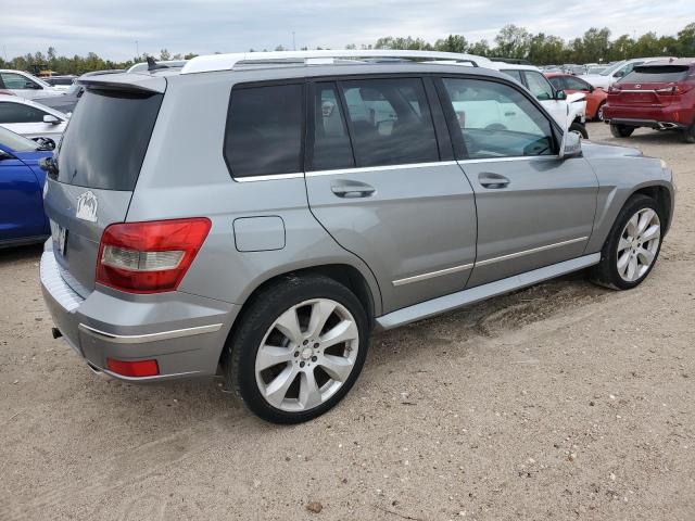 WDCGG5GB3AF501052 - 2010 MERCEDES-BENZ GLK 350 GRAY photo 3