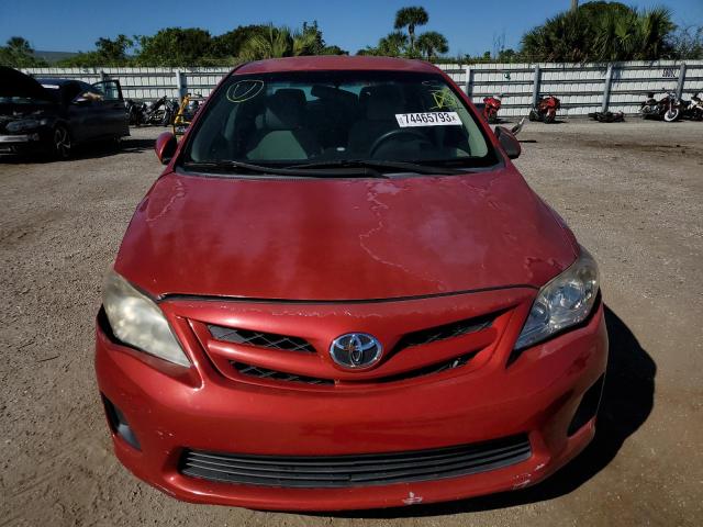 5YFBU4EE7DP178041 - 2013 TOYOTA COROLLA BASE RED photo 5