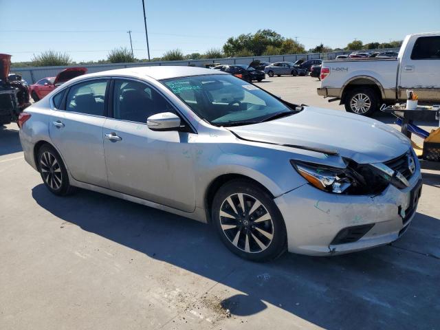 1N4AL3AP4JC239730 - 2018 NISSAN ALTIMA 2.5 SILVER photo 4