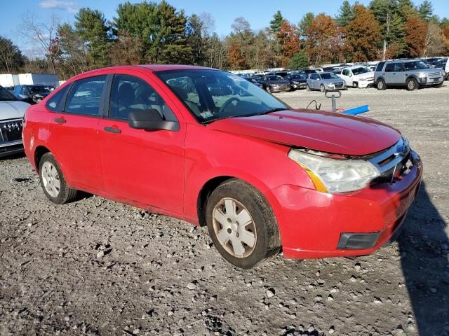 1FAHP34N38W282753 - 2008 FORD FOCUS S/SE RED photo 4