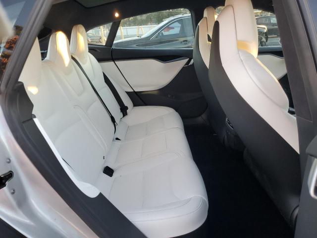 5YJSA1E43JF285366 - 2018 TESLA MODEL S Արծաթագույն լուսանկար 10