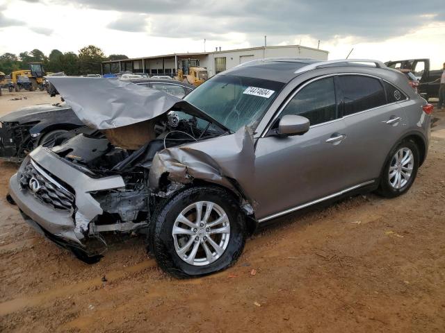 2011 INFINITI FX35, 