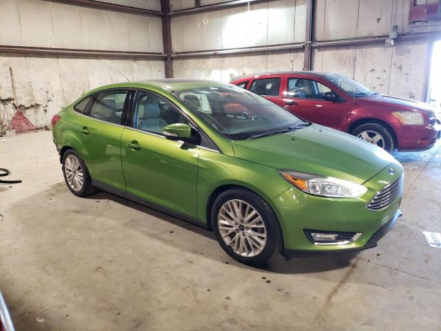 1FADP3J24JL294152 - 2018 FORD FOCUS TITANIUM GREEN photo 4